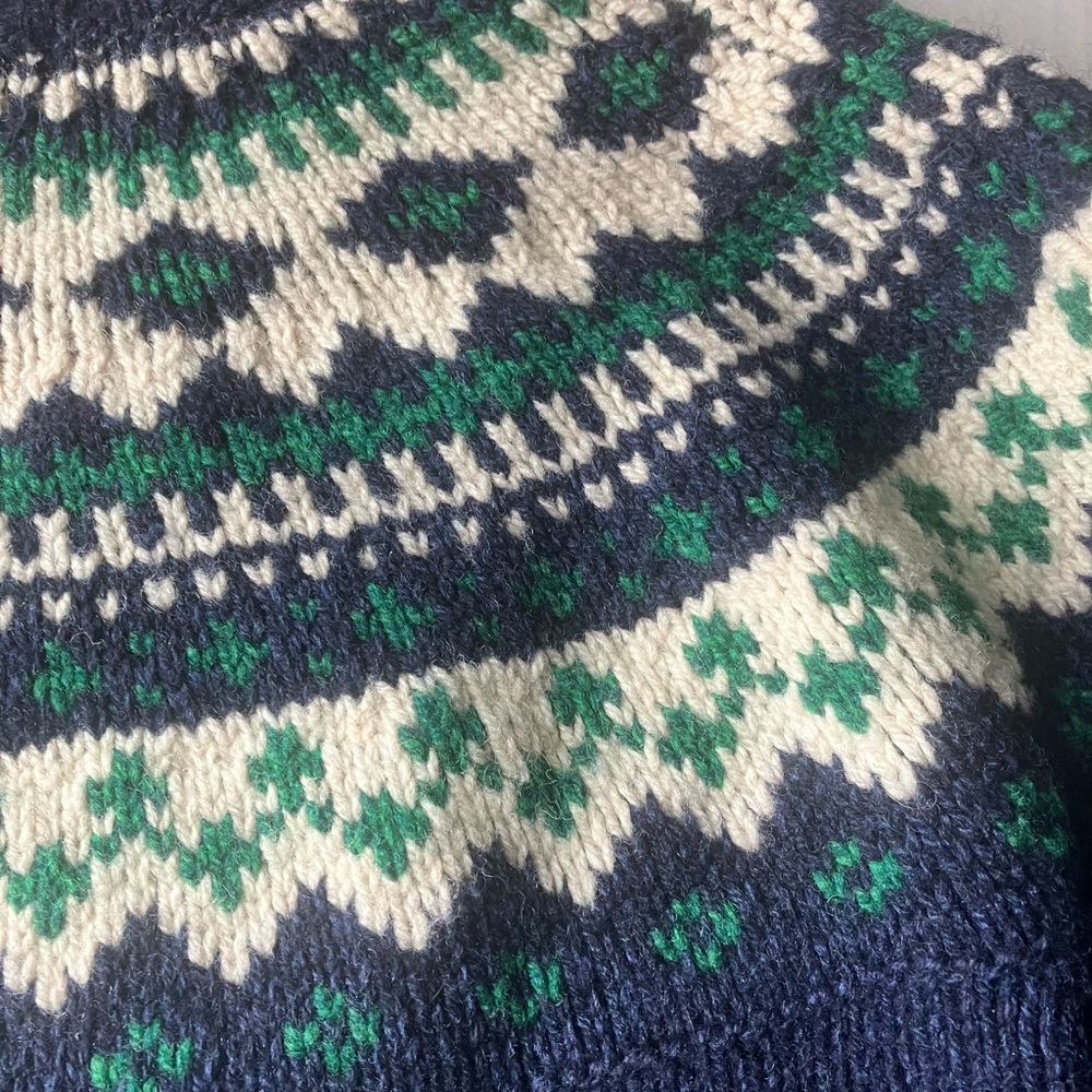 LLBean Fair Isle Sweater - Picture 3 of 9